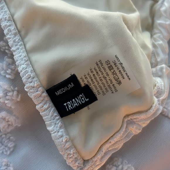 BRAND NEW White Triangl Bikini Set, M Top S Bottom - Picture 2 of 5